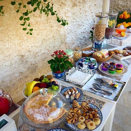Cave Garden Rooms Фавиняна Екстериор снимка