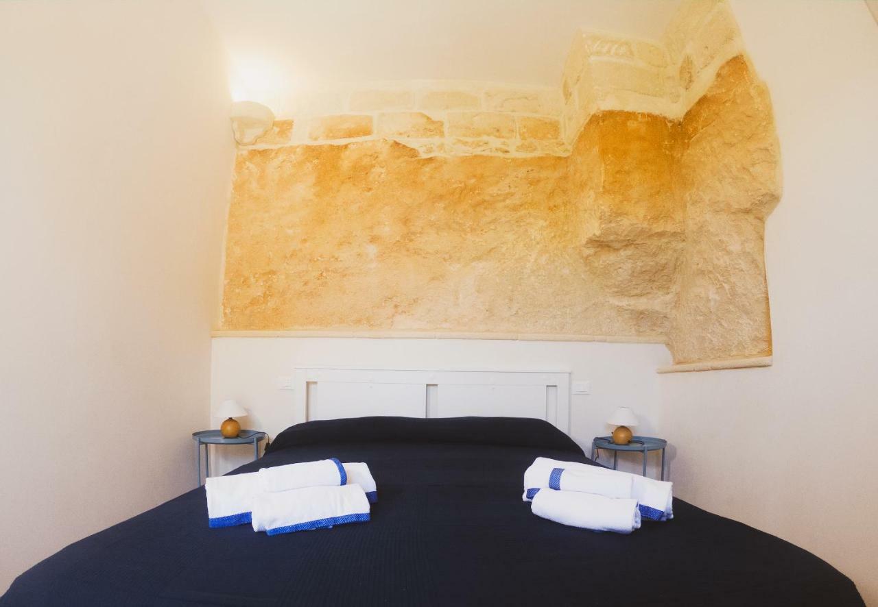 Cave Garden Rooms Фавиняна Екстериор снимка